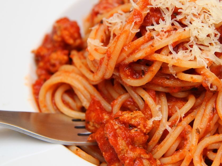 Bolognai sajtos spagetti