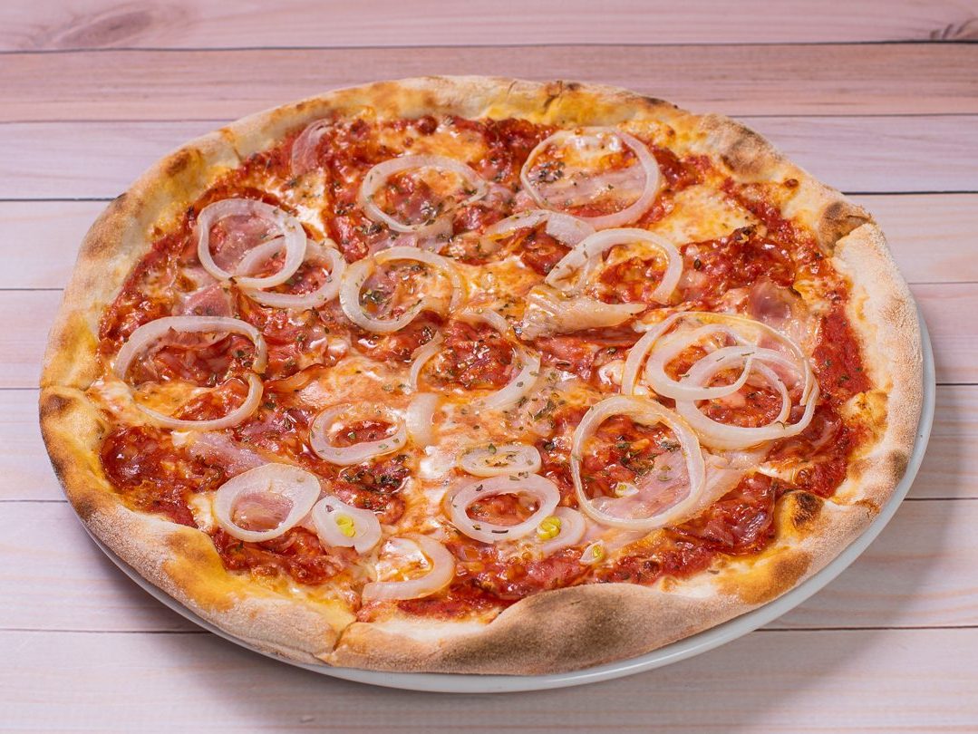 Magyaros Pizza